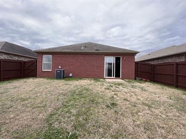 Building Photo - 133 Pitts Griffin Drive