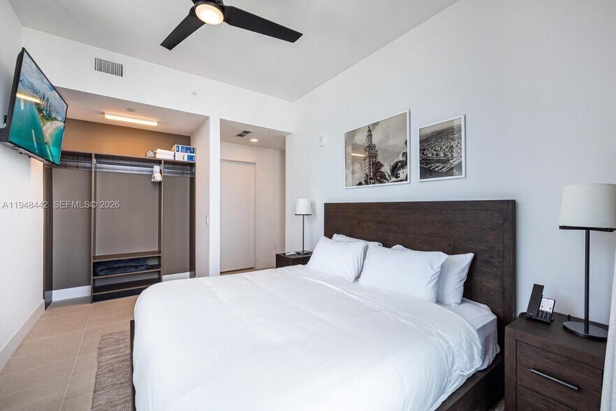 Building Photo - 159 NE 6th St