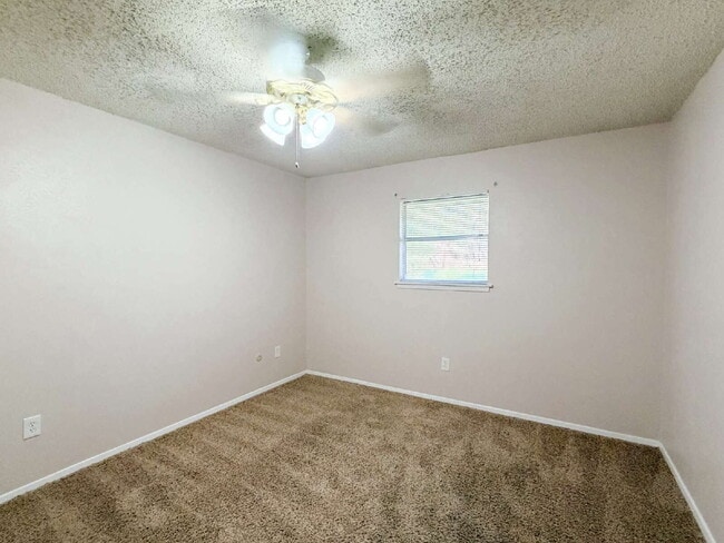 Building Photo - Charming 3-Bedroom Haven with Cozy Fireplace with Study in North Richland Hills!