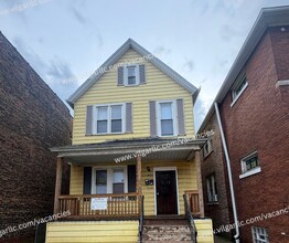 Building Photo - 4856 Magoun Ave