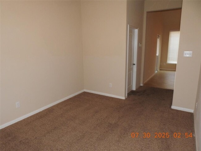 Building Photo - 3667 Raintree Village Dr