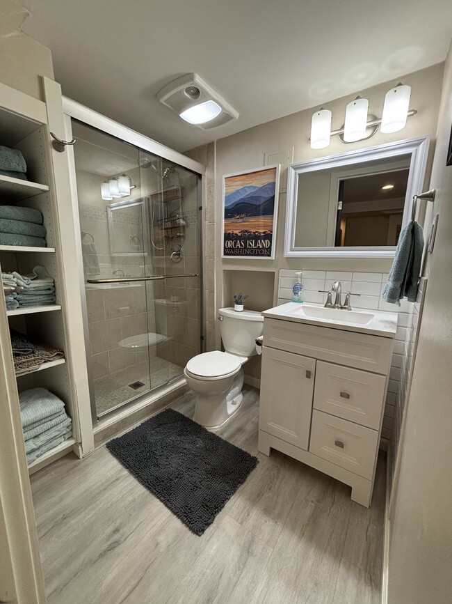 Building Photo - 12716 8th Ave NW