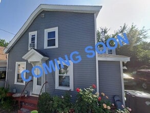 Building Photo - 8 Parkinson Ct