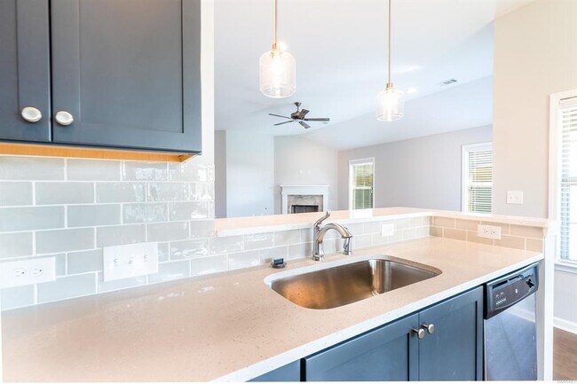 Building Photo - 7119 Birch Creek Trail