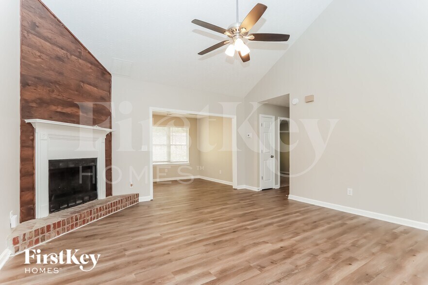 Building Photo - 290 Willow Shoals Dr