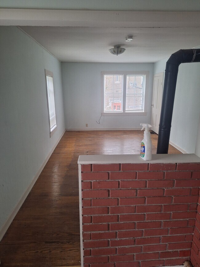 Building Photo - 126 N 9th St