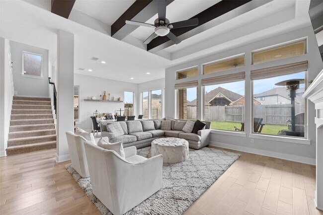 Building Photo - 1102 McMurtry Ridge Dr