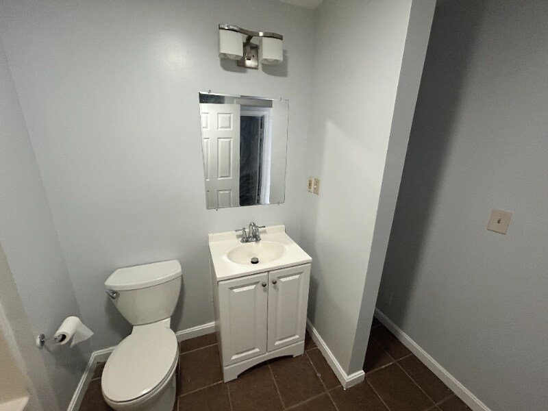 Building Photo - 285 Essex St