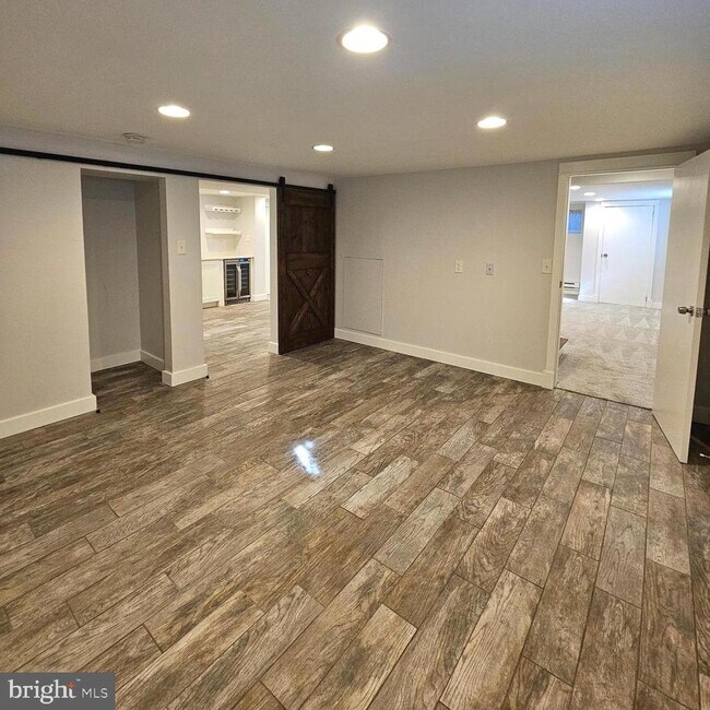 Building Photo - 5940 6th St