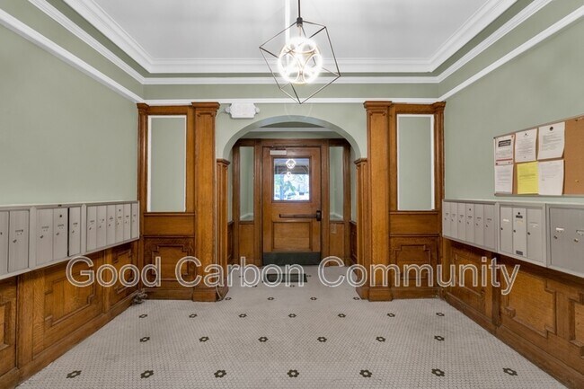 Building Photo - 401 Delaware Ave