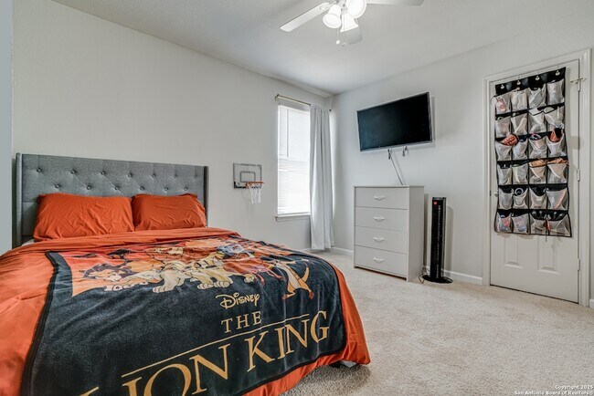 Building Photo - 5619 Red Canyon