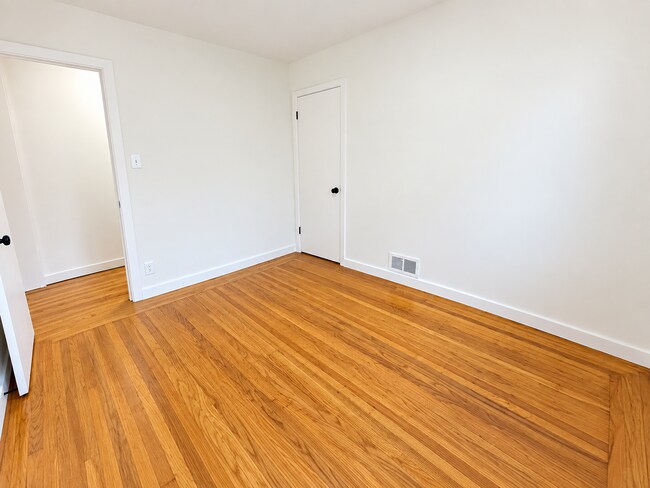 Building Photo - 747 Ashbury Ave