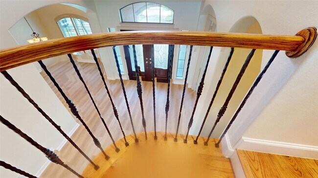 Building Photo - 18814 Cove Vista Ln