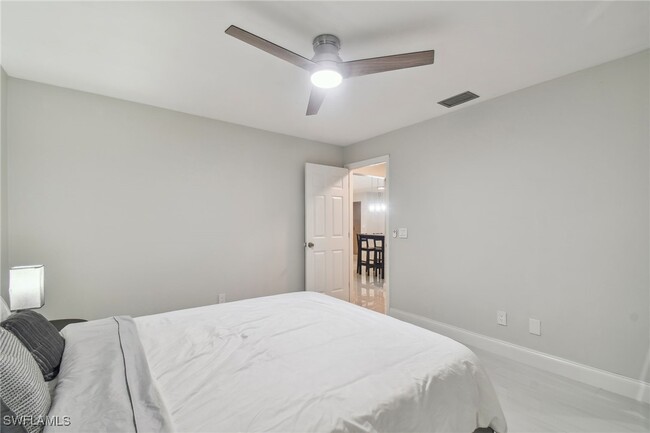 Building Photo - 1101 SW 51st Terrace