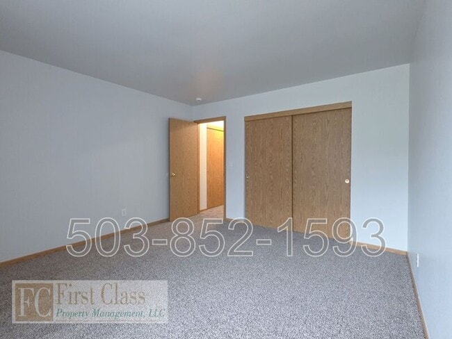 Building Photo - 20693 SW Lavender Ave