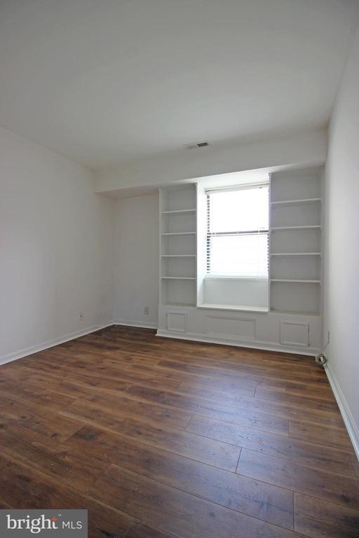 Building Photo - 102 Chesterfield Ln