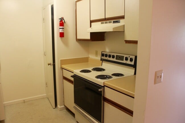 Building Photo - 1034 Blue Ridge Dr