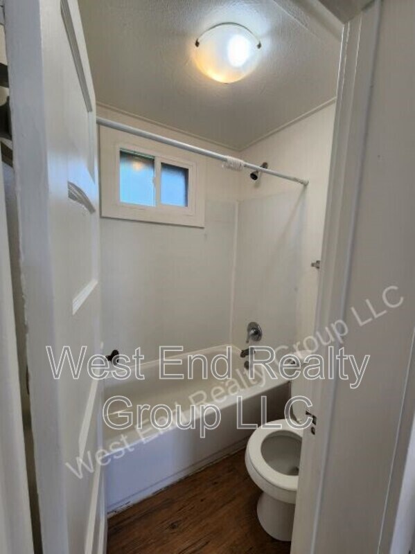 Building Photo - 765 N Colorado Ave