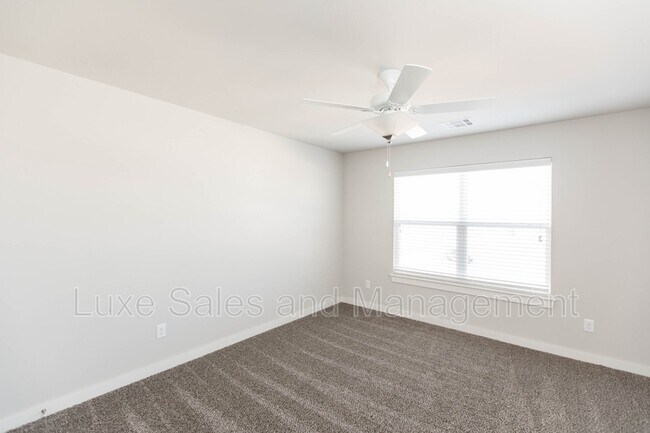 Building Photo - 2148 Camino Del Plaza Ln