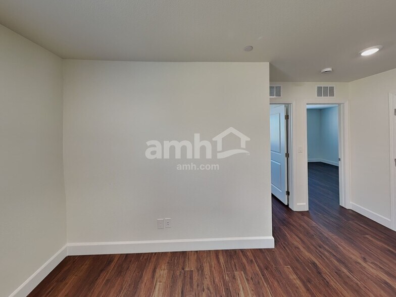 Building Photo - 288 Dahlia Rachel Pl