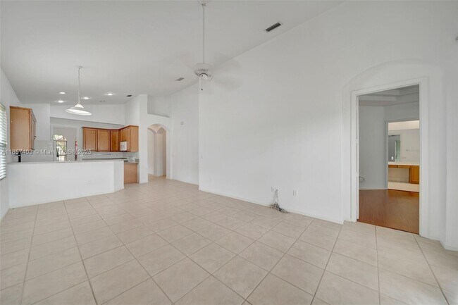 Building Photo - 7314 NW 19th Ct