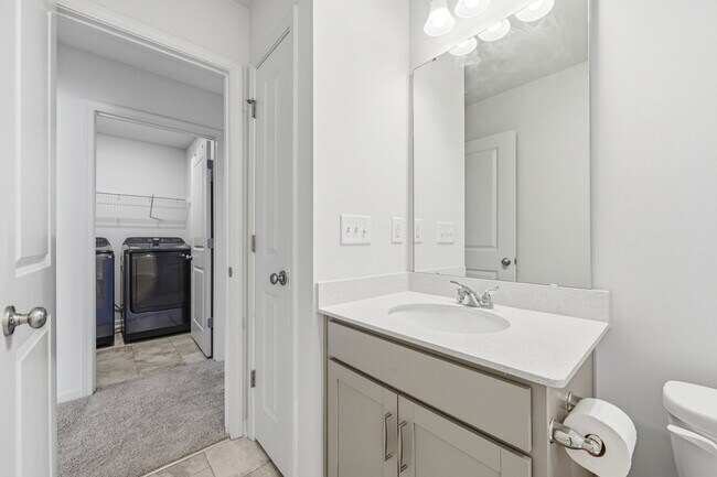 Building Photo - 305 Ruby Baird Dr