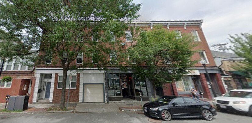 Building Photo - 439 Cambridge St