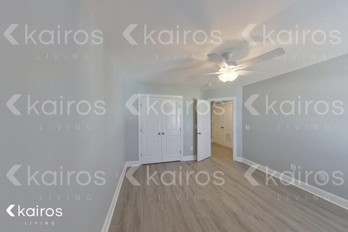 Building Photo - 3717 Oak Leaf Way