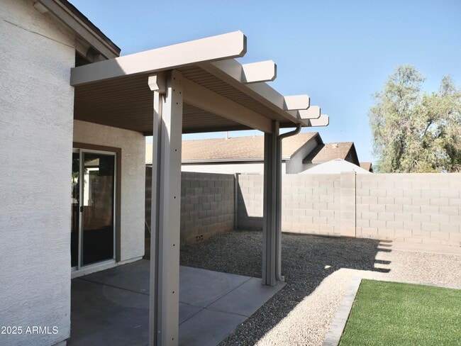 Building Photo - 1187 E Cowboy Cove Trail