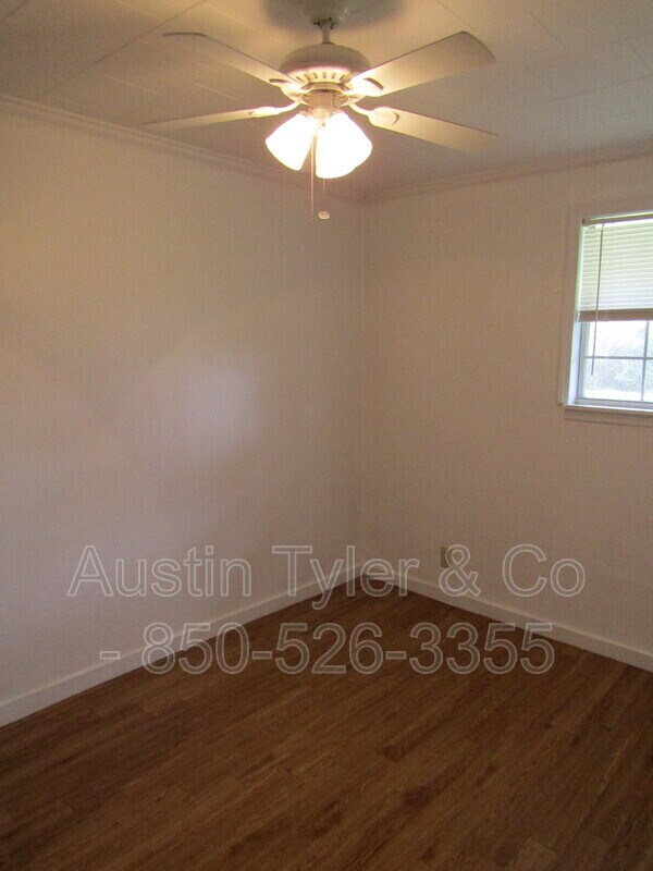 Building Photo - 2835 Baker Ave