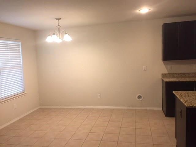 Building Photo - 5840 Mirror Ridge Dr