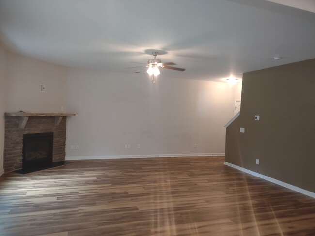 Building Photo - Wonderful Two Story Four Bedroom Three Ful...