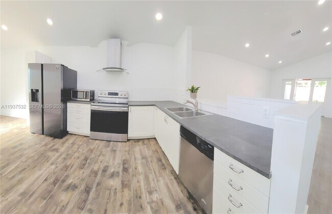 Building Photo - 22225 SW 100th Ave