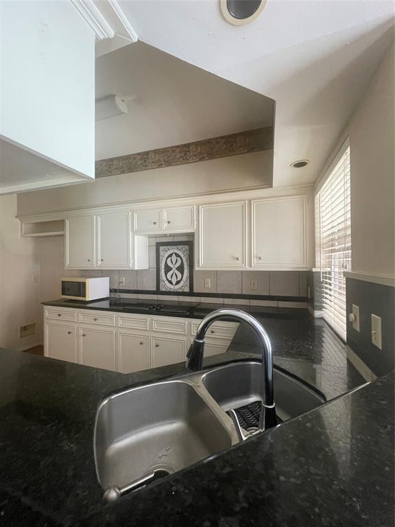 Building Photo - 5515 Strack Rd