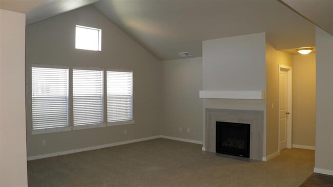 Building Photo - 20780 SE Shea Court