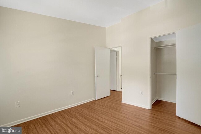 Building Photo - 4771 Parkman Ct