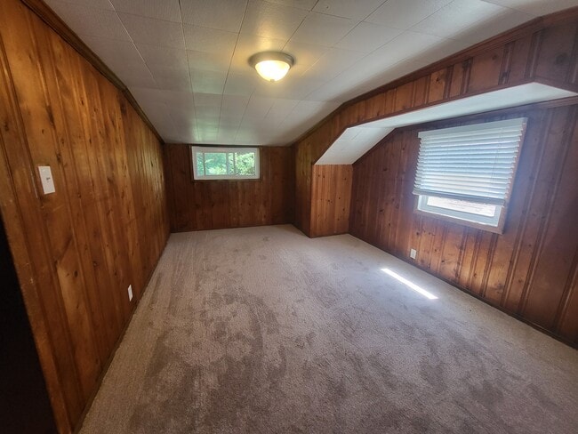 Building Photo - 2329 Berg St