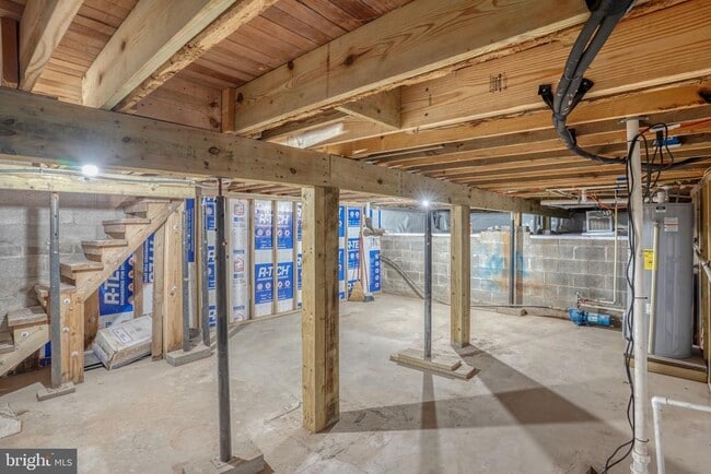 Building Photo - 35617 Airport Rd