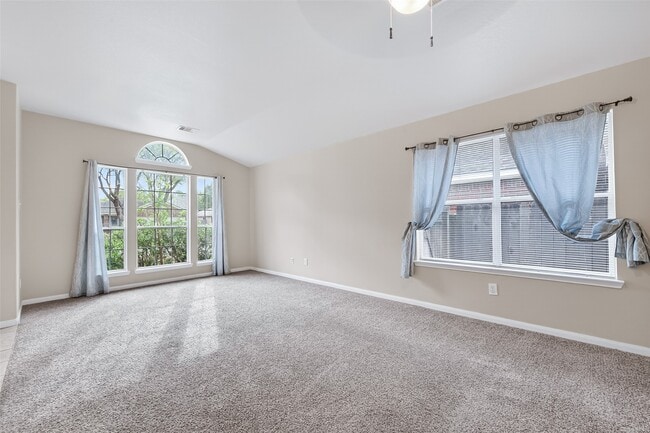 Building Photo - 16714 Mallory Bridge Dr