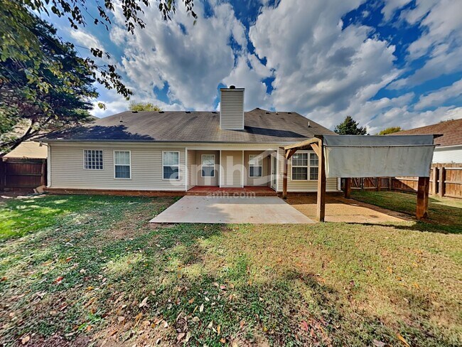 Building Photo - 1725 Kinsale Ave