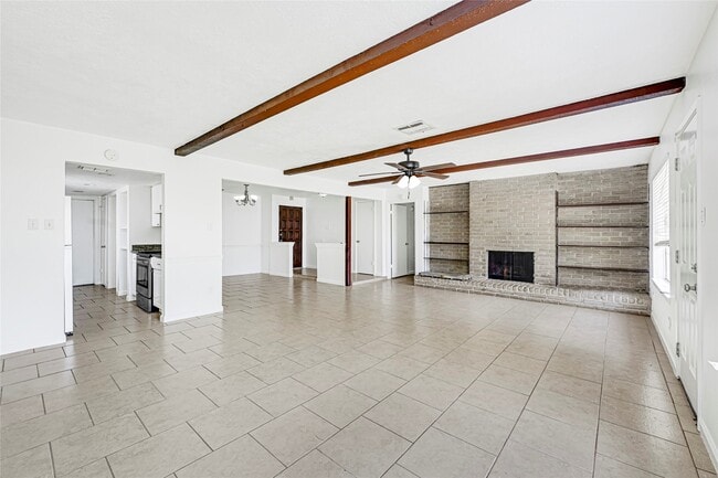 Building Photo - 1718 Foxwood Ct