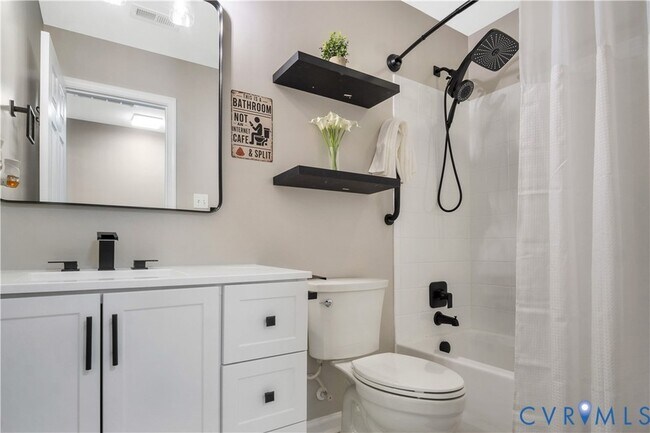 Building Photo - 10868 White Dogwood Dr