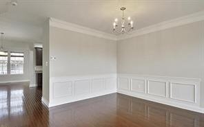 Building Photo - Beaufiful 3BR 2.5BA end unit town home wit...