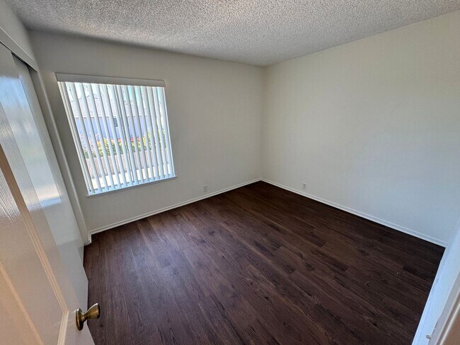 Building Photo - Penthouse Living in Ventura Keys – Harbor Village Condo