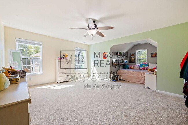 Building Photo - 5106 Timsbury Pointe Dr