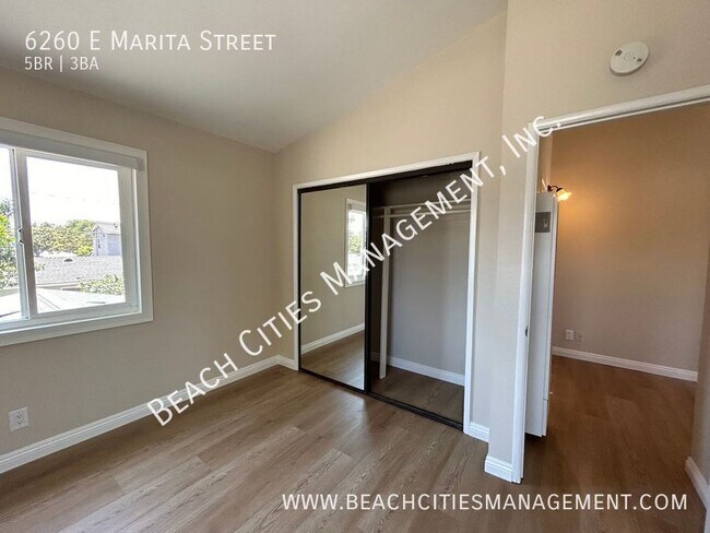 Building Photo - 6260 E Marita St