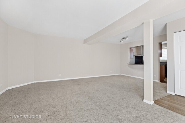 Building Photo - 1607 Westminster Dr