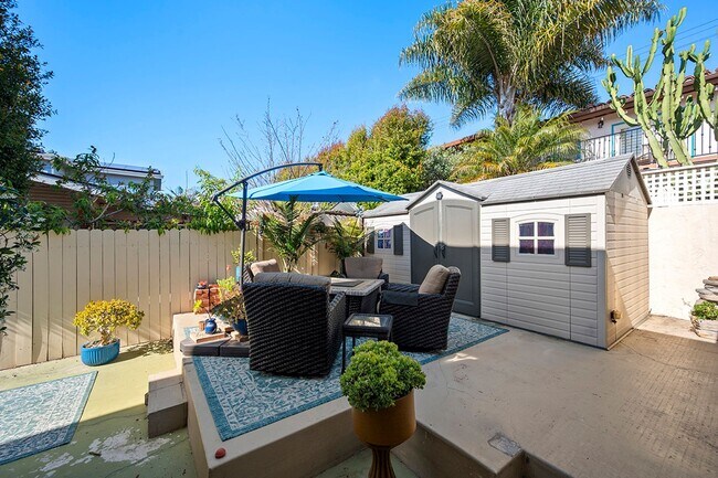Building Photo - Ocean View La Jolla Home | 3BR + 3BA | Patio, Balcony & 2-Car Garage