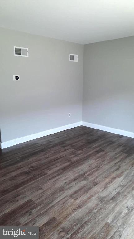 Building Photo - 609 Allenview Dr