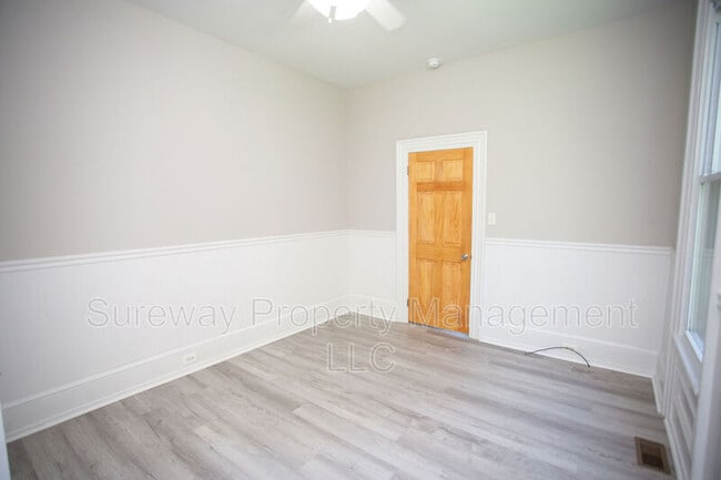 Building Photo - 21 N Lenola Rd